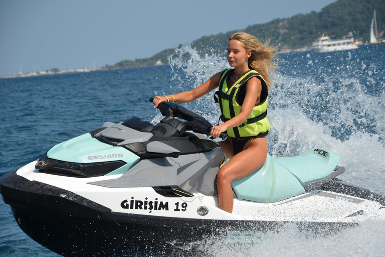 Marmaris: Watersport Jet Ski Exprience With Pickup Single Participants 30 Minutes Jetski