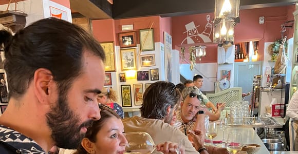 Cordoba: Tapas & Wine Tour with Access to a Hidden Venue