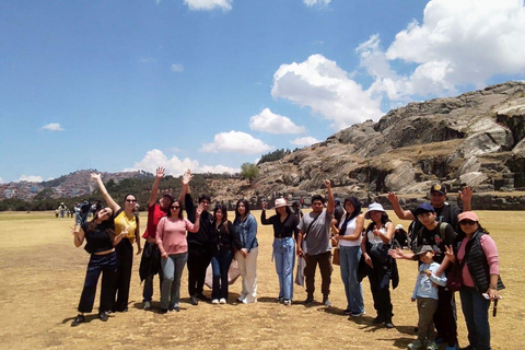 Cusco: City Tour Tour de Medio Día con Sacsayhuamán y Q’enqo Cusco: Morning City Tour with an Andean Dance Experience