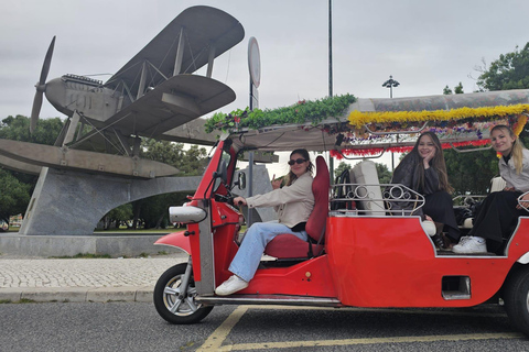 Lisbon: Multilingual Private TukTuk Tour with Live Guide Ultimate Lisbon & Belém Experience 04 hrs(Pick Up+Drop-off)*