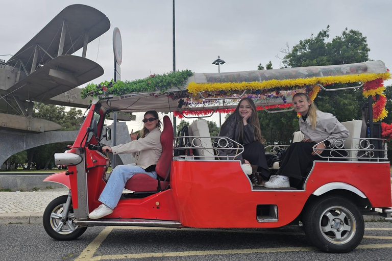 Lisbon: Multilingual Private TukTuk Tour with Live Guide Ultimate Lisbon & Belém Experience 04 hrs(Pick Up+Drop-off)*
