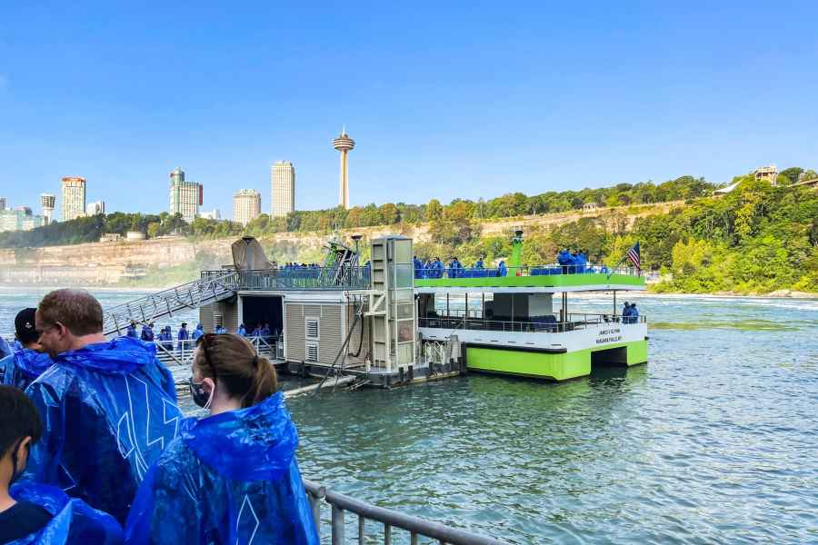 Niagarafälle, NY: Maid of the Mist Boat & Falls Sightseeing. Foto: GetYourGuide