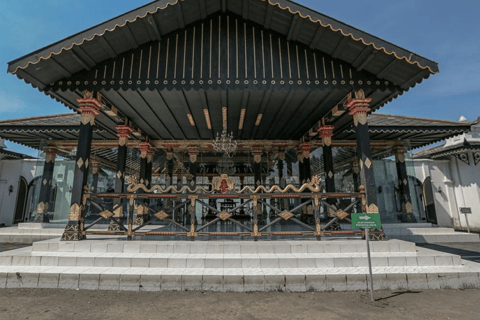 Yogyakarta: Excursión de un día al Palacio del Sultán y al Castillo de Agua