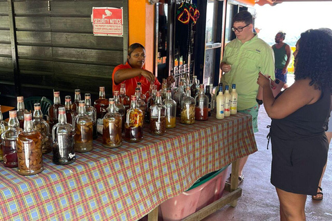 St. Lucia: Rum distilleerderij en chocolade truffel tour