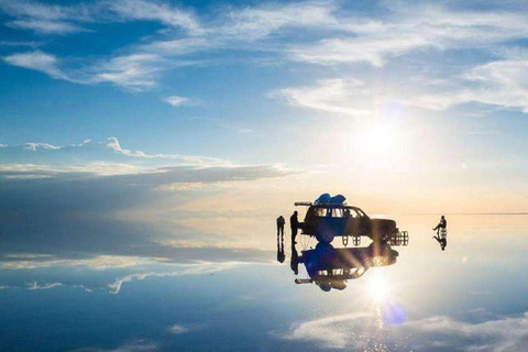 من سان بيدرو دي أتاكاما: جولة في مسطحات أويوني الملحية لمدة 3 أياممن سان بيدرو دي أتاكاما: جولة في شق