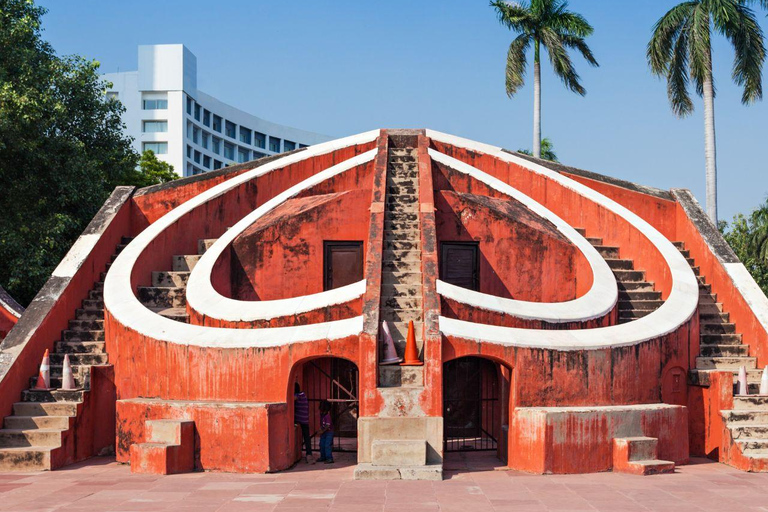 Jaipur: City Tour with Amber Fort & Ayurvedic Massage