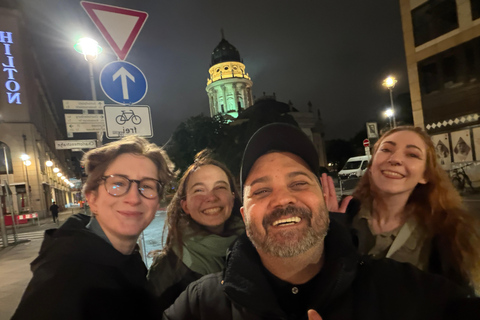 Berlin Night Walking Tour - Iconic Illuminated Landmarks Private Berlin Sunset Walking Tour - Iconic Landmarks