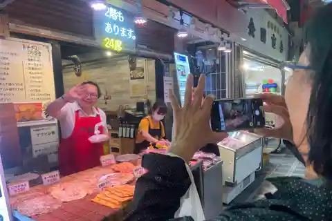 深掘り：地元のものから高級なものまで、大阪の食品市場！