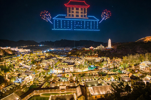 Beijing: Great Wall & Gubei Water Town Day to Night Tour Private Group Gubei Water Town & Simatai Great Wall Day Trip