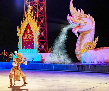 Phuket: Siam Niramit Ticket met Transfer en Diner