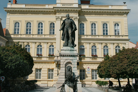 Bratislava: Nitra & Banská Štiavnica Private Day Trip Group of 4 in private vehicle