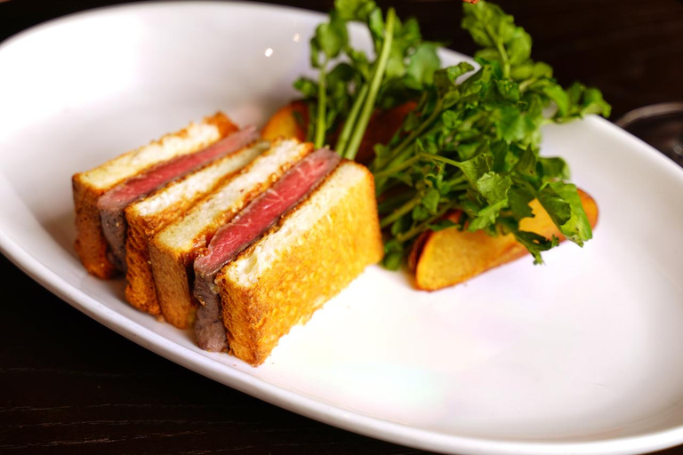 Singapur: Pakiety gastronomiczne WAKANUI GrillWAKANUI Wiosenna jagnięcina - zestaw obiadowy