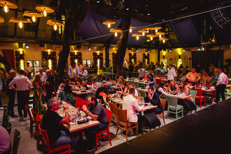 Budapest: Cena con espectáculo folclórico y bebidas ilimitadasCENA Y ESPECTÁCULO - Menú de pescado (comienza a las 20:30)