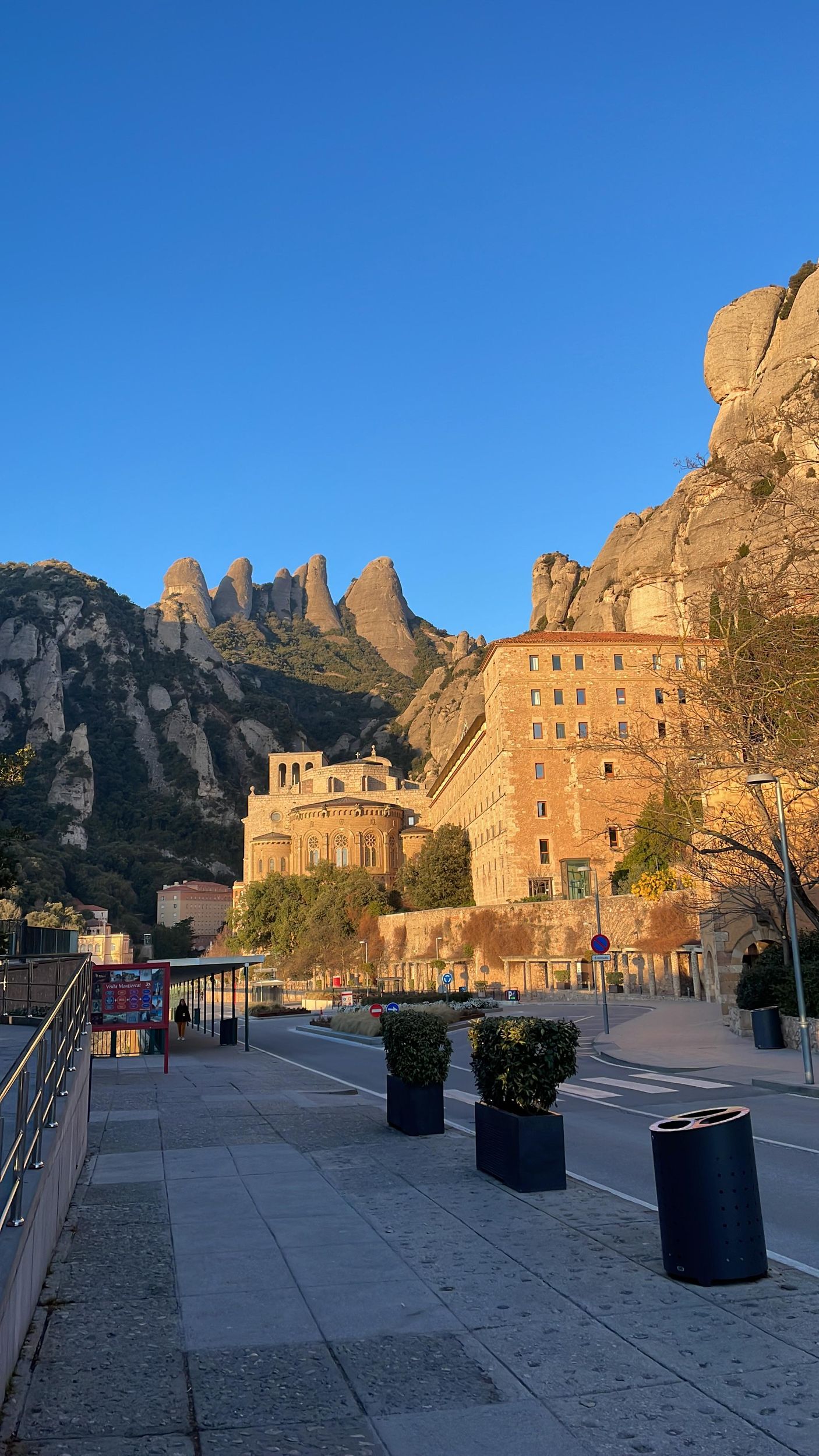 PREMIUM: EXPERIENCIA EN MONTSERRAT - BARCELONA