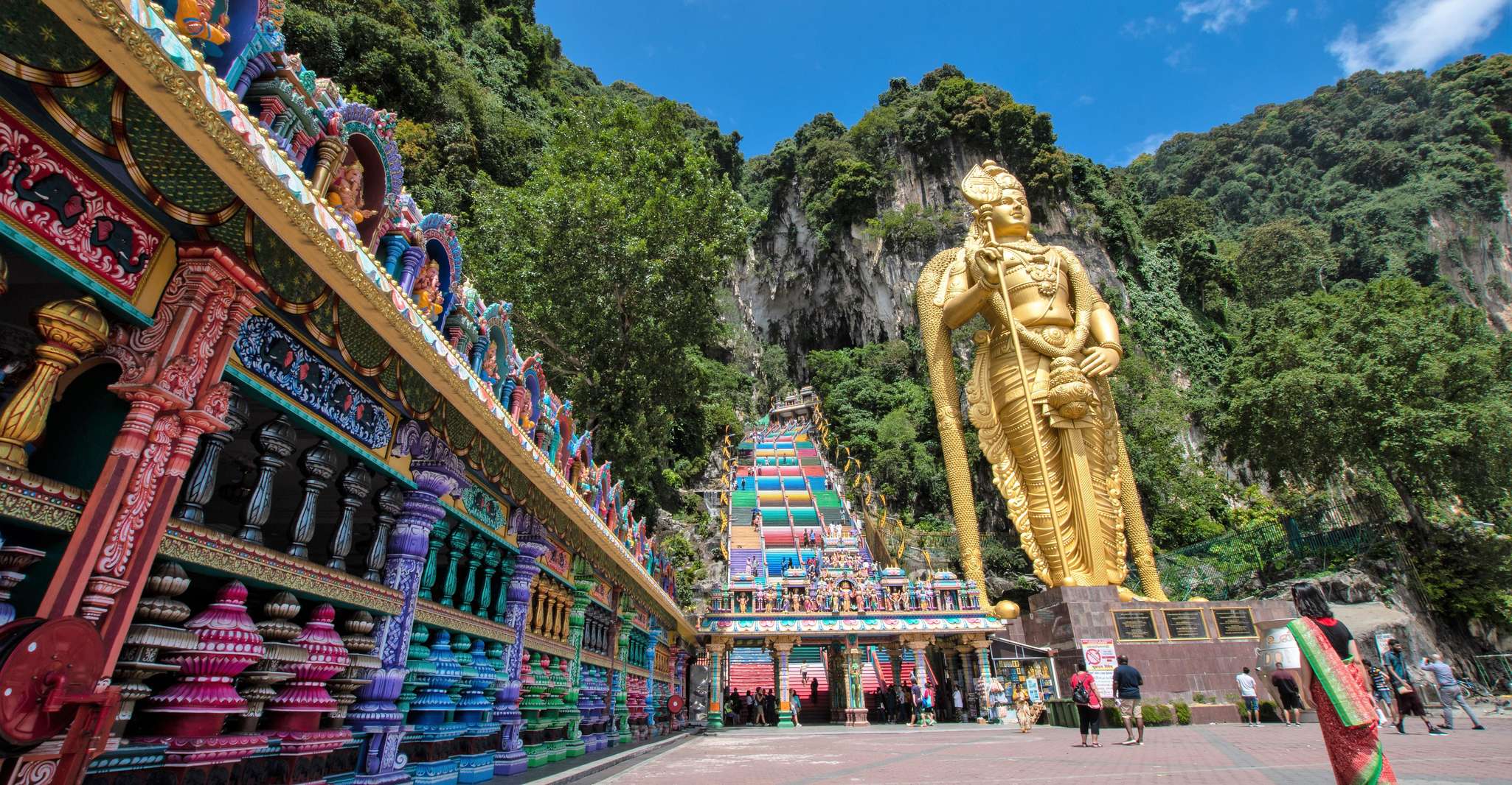 Kuala Lumpur, Batu Caves, Ramayana Caves and Kanching Falls - Housity