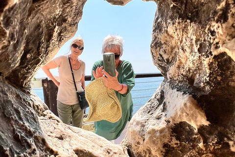 Salalah: West Coast Tour with Beaches and Cliffs