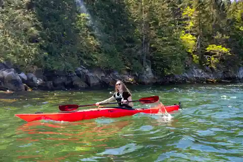 Squamish: Single Kayak Rental with Safety Equipment