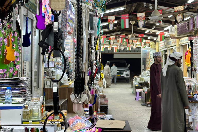 Salalah By Night Tour with Shopping in Gardens Mall and Souk