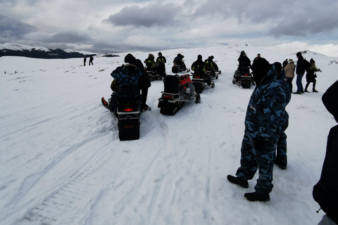 Sneeuwscooter, ATV of Buggy tour vanuit BoekarestSneeuwscooter Privé