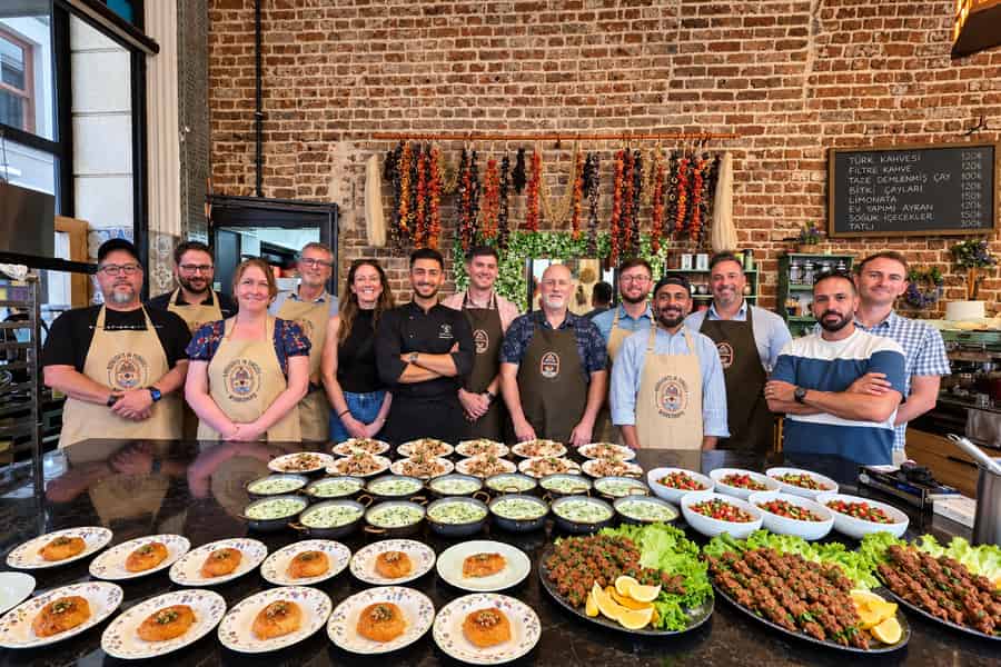 Istanbul: Türkischer Kochkurs mit einem Profikoch. Foto: GetYourGuide Istanbul: Türkischer Kochkurs mit einem Profikoch. Foto: GetYourGuide