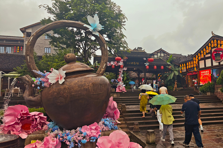 Chongqing: Lost Shangqing Temple Licensed Mystery Quest Chongqing: Licensed Mystery Quest Chinese Group Tour