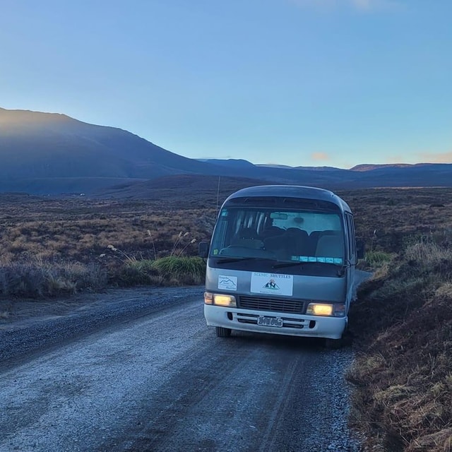 Otukou: Ketetahi Park & Ride Trailhead Shuttle