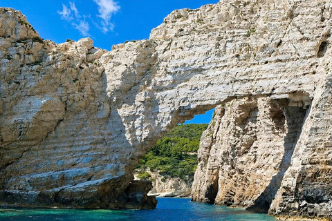 Zakynthos: Full-day Boat Rental in Marathonisi, Keri & Myzithres