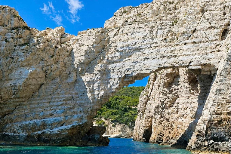 Zakynthos: Full-day Boat Rental in Marathonisi, Keri & Myzithres