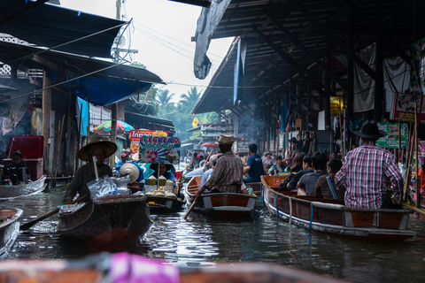 Bangkok: Maeklong Train Ride & Floating Market Boat Ride