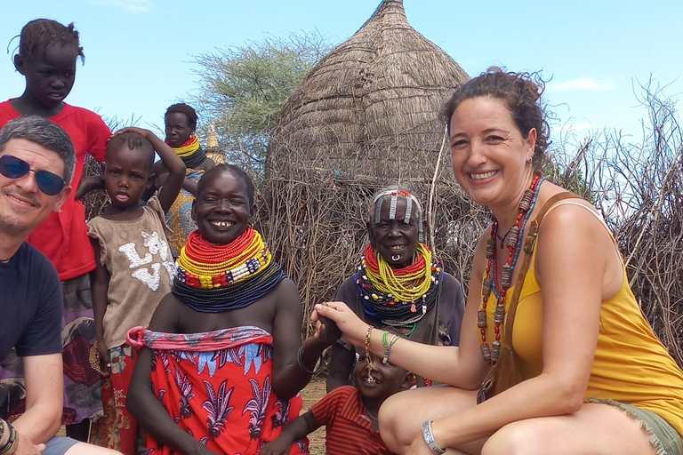 Wycieczki plemienne do doliny Omo z 2 noclegami i 3 dniami z JinkaWycieczki plemienne do doliny Omo z Jinka 2 noce/3 dni Adventure