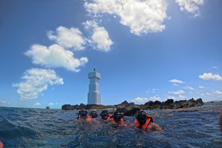 Isla Mujeres: Snorkel tour in 3 spots, Underwater Museum, and reefs! Isla Mujeres: Snorkeling tour in 3 spots, Underwater Museum and reefs!