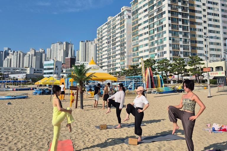 Busan: Gwangalli Beach Morning Wellness Yoga Experience