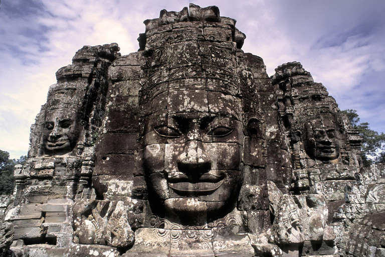 Excursão de um dia aos templos de Angkor Wat e à floresta de elefantes de Kulen