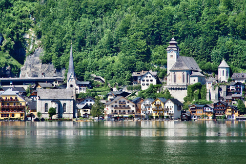 From Salzburg: Private Day Trip to Hallstatt