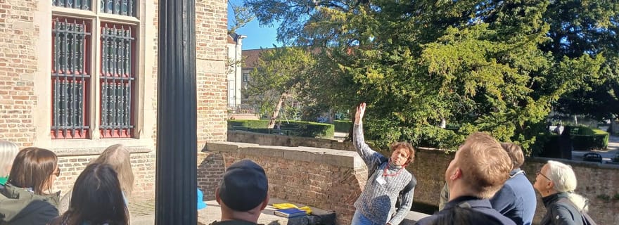 Visite de Bruges en✨ petit groupe avec un guide local. Truffe belge offerte.