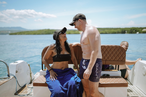 从巴厘岛出发：努沙佩尼达魔鬼鱼浮潜私人乘船观光共享游船之旅（含午餐，巴厘岛酒店接送服务）