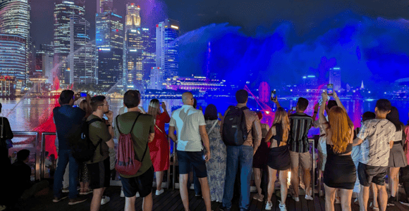 Singapore by Night: River Cruise, Light Shows & Lau Pa Sat