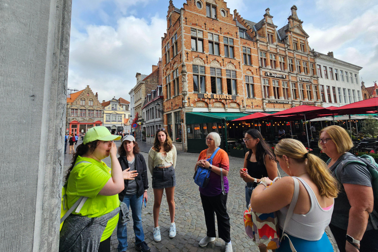 Wandeltour met warme chocolademelk en chocoladeproeverijWandeltour met warme chocolade en chocoladeproeverij