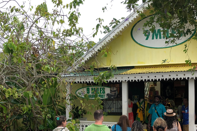 鲍勃·马利九英里之旅（从蒙特哥贝和法尔茅斯出发）鲍勃·马利9英里之旅（从蒙特哥贝和法尔茅斯出发）