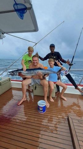Phuket: Fishing Tour with Lunch and Snorkeling