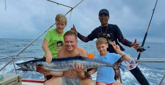 Phuket: Fishing Tour with Lunch and Snorkeling