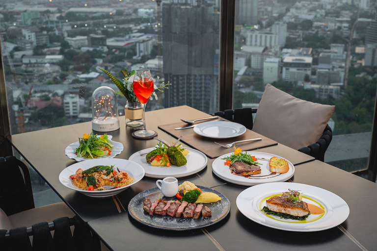 Bangkok: Cielo Sky Bar & Restaurant Rooftop Sharing Set for 2 People