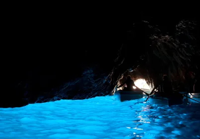 Capri und Blaue Grotte: Halbtagestour mit dem Boot ab Sorrent