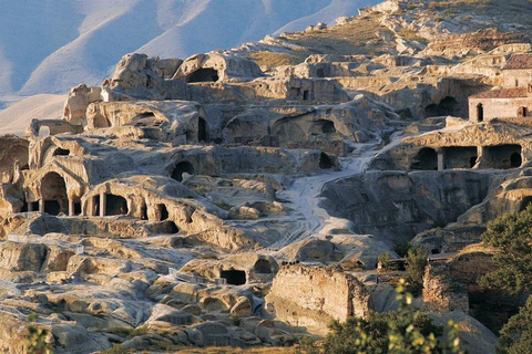 2-Day Tour: Magical Retro Car Tbilisi & Mtskheta Uplistsikhe