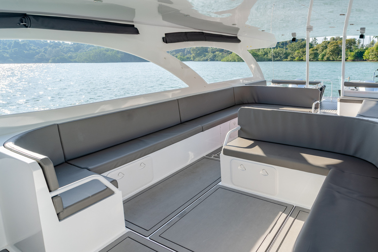 Phuket: Phi Phi Islands Premium Catamaran Tour Max 28 pax