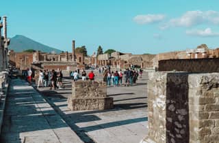 Sorrent: Pompeji & Vesuv Tour mit Transfers