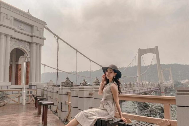 台北：桃园一日游（含蒋介石陵墓）10小时旅程 {四座商务轿车}