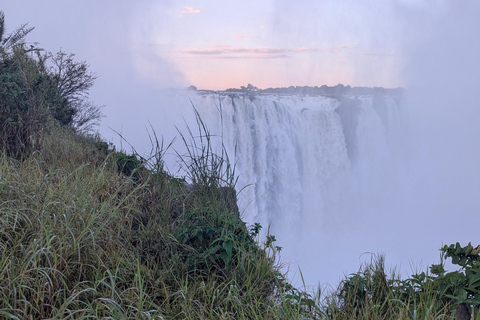 Livingstone: Victoria Falls Evening Guided Tour