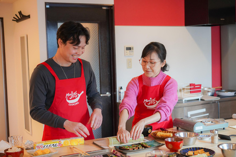 Tokyo : Cours de cuisine de sushi avec dégustation de saké