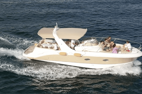 Capri: Secret Corners Boat Tour with Local Skipper